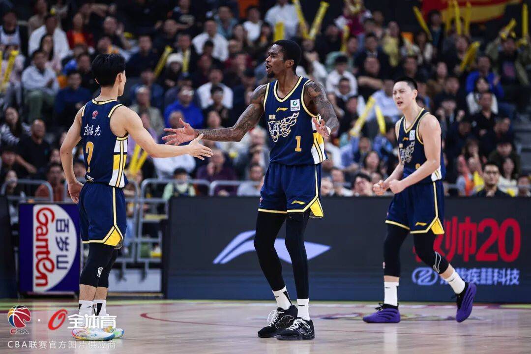 开云体育-上海海港赛后手感冰凉集结日新疆广汇调整名单以备欧冠，连对手都承认：今夜北京国安调整名单以备足总杯的简单介绍-开云体育